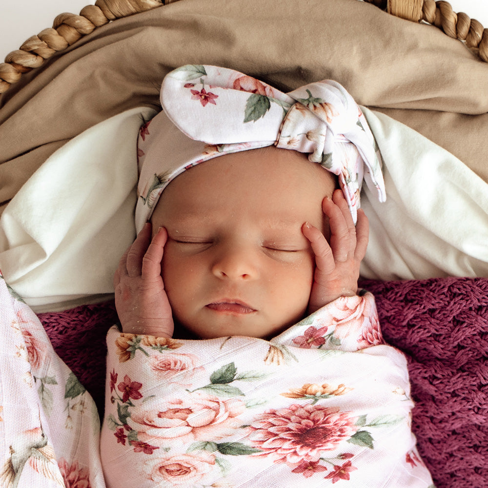 Birds & Blooms Organic Topknot - View 1