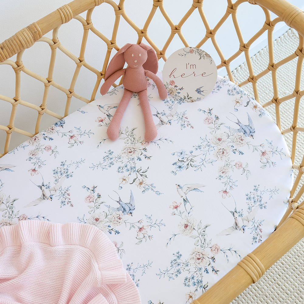 Sweet Swallows Organic Bassinet Sheet / Change Pad Cover - View 5
