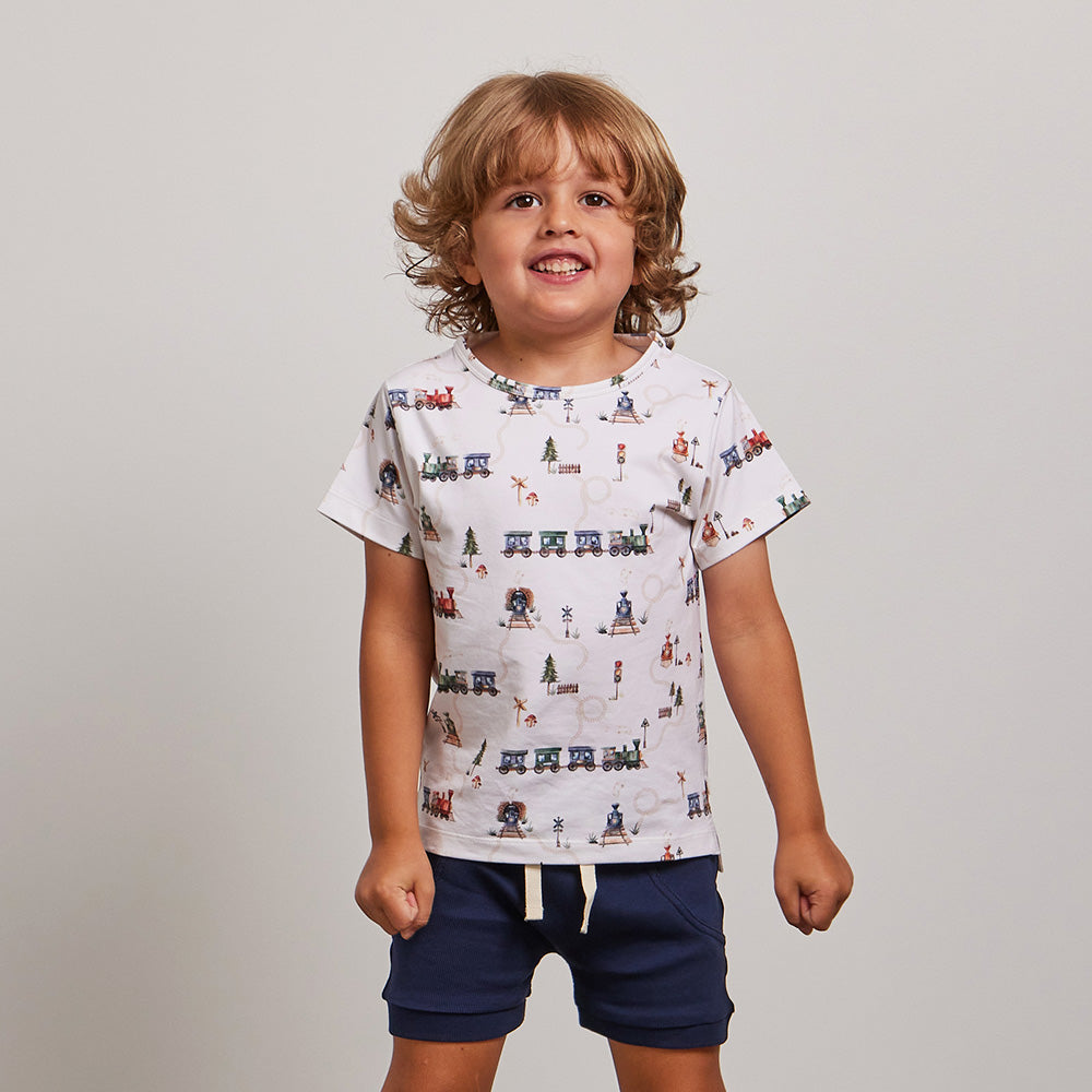 Trains Organic T-Shirt - View 4